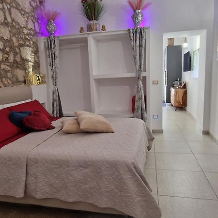 Dimora Diaz 23A Apartman Szirakúza Kültér fotó