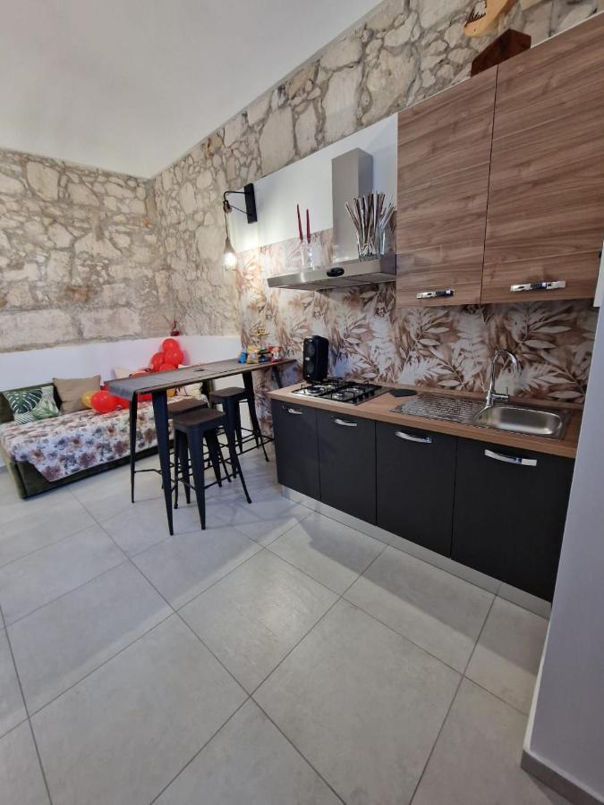 Dimora Diaz 23A Apartman Szirakúza Kültér fotó