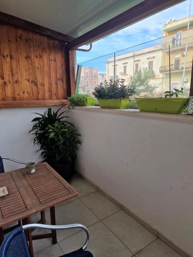 Dimora Diaz 23A Apartman Szirakúza Kültér fotó